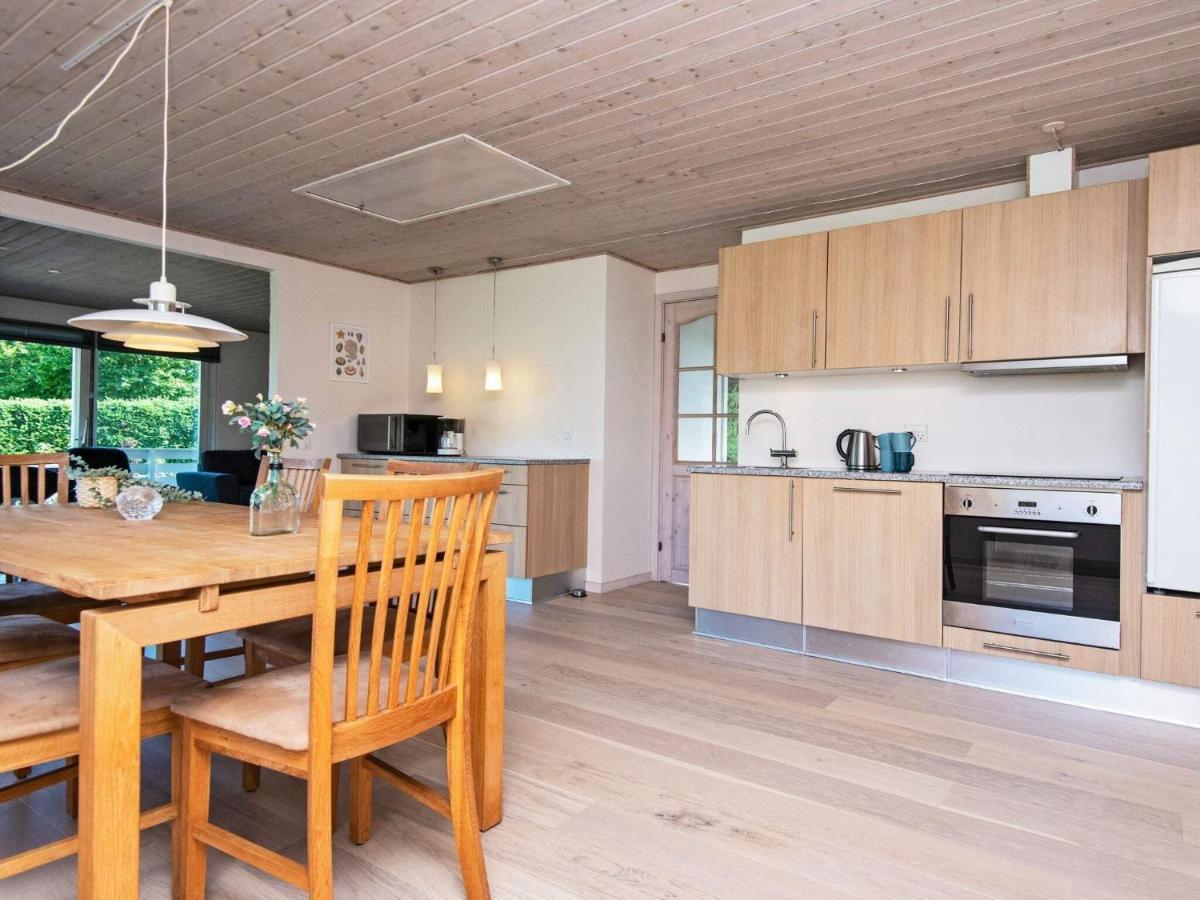 4 Person Holiday Home In B Rkop Borkop Luaran gambar